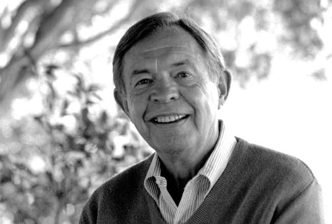 Foto em preto e branco de homem de terno e gravata

Descri��o gerada automaticamente